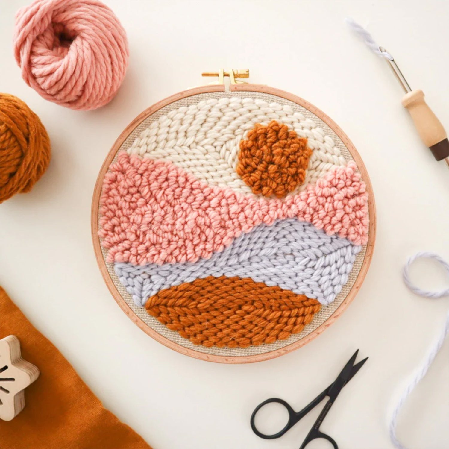 SUN - Beginner Punch Needle Kit Embroidery Craft Kit